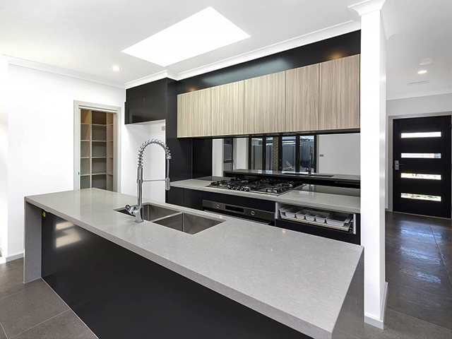 https://tradecointeriors.com.au/wp-content/uploads/2020/05/About_Kitchen-low.jpg